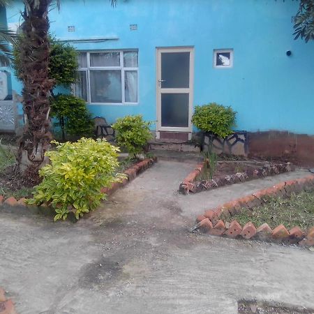 Hostel Fish Eagle Backpackers Lusaka Exterior foto