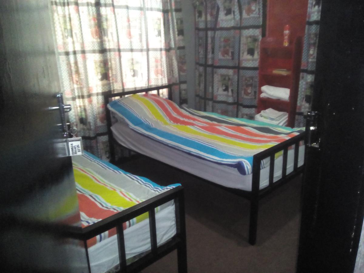 Hostel Fish Eagle Backpackers Lusaka Exterior foto